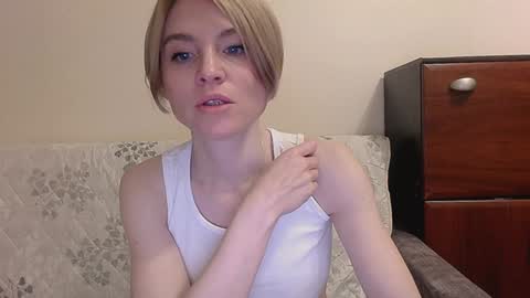 Snapshot of kristina_vagner chatting on February 8, 1:33 pm kristina_vagner online show from February 8, 1:33 pm