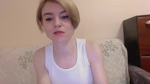 Snapshot of kristina_vagner chatting on February 18, 1:54 am kristina_vagner online show from February 18, 1:54 am