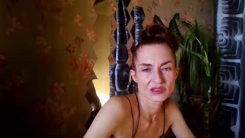 Snapshot of kristinagold44 chatting on February 10, 1:11 pm Kristina online show from February 10, 1:11 pm