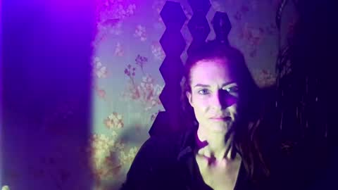 Snapshot of kristinagold44 chatting on February 23, 7:07 pm Kristina online show from February 23, 7:07 pm