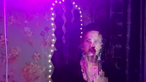 Snapshot of kristinagold44 chatting on March 6, 10:04 pm Kristina online show from March 6, 10:04 pm