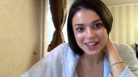 Snapshot of kristinalamour96 chatting on October 7, 1:30 pm kristinalamour96 online show from October 7, 1:30 pm