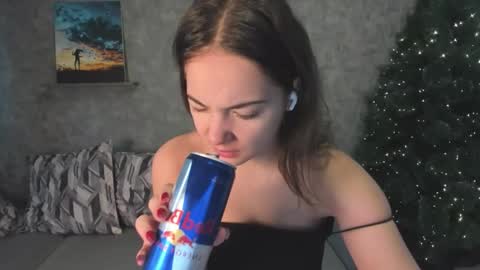 Snapshot of kristinalevis chatting on December 21, 7:59 am Kristina online show from December 21, 7:59 am