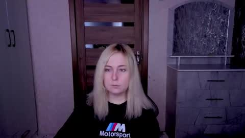 Kristy online show from April 21, 1:42 am