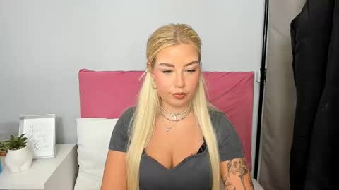 KristyFlowers online show from January 15, 6:01 am