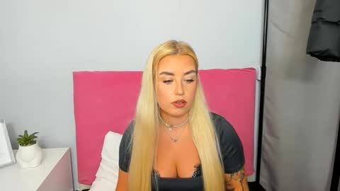 KristyFlowers online show from January 21, 9:03 am