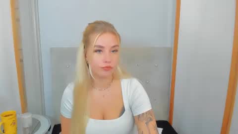 KristyFlowers online show from March 3, 9:44 am