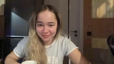 Snapshot of kristyspiritedaway chatting on February 22, 3:36 pm Kristy Nip slip shady Best model on CB online show from February 22, 3:36 pm