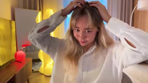 Snapshot of kristyspiritedaway chatting on November 2, 10:28 am Kristy Nip slip shady Best model on CB online show from November 2, 10:28 am