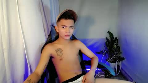 Snapshot of krunoxx chatting on January 8, 4:09 pm clarence online show from January 8, 4:09 pm