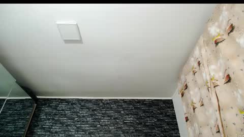 Snapshot of krystal_desire chatting on February 3, 5:14 pm krystal desire online show from February 3, 5:14 pm