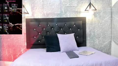 Kystal Taylor online show from October 1, 11:27 am