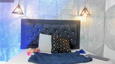 Kystal Taylor online show from November 23, 11:54 am