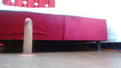 Snapshot of krystal_thomson chatting on March 3, 10:42 pm KRYSTAL THOMSON online show from March 3, 10:42 pm