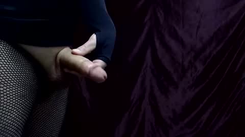 Snapshot of krystalkummingss chatting on November 8, 3:23 pm Krystalkummingss online show from November 8, 3:23 pm