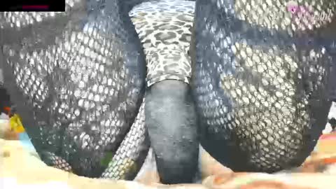 Snapshot of krystarxxx chatting on September 11, 7:47 pm kryxtal online show from September 11, 7:47 pm