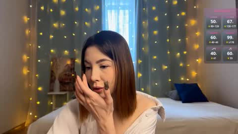 Snapshot of krystasoman chatting on February 14, 4:42 am Alla online show from February 14, 4:42 am