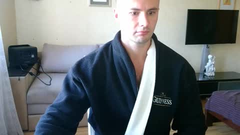 ksanderua online show from October 15, 8:03 am