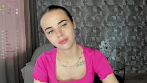 Snapshot of kseni_a chatting on November 25, 10:59 am Ksenia online show from November 25, 10:59 am