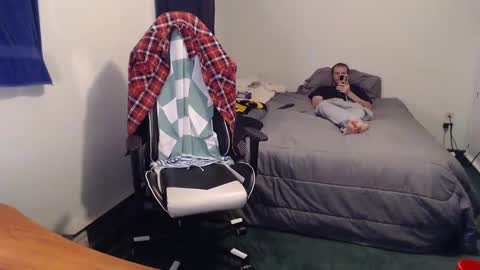 Snapshot of kuggy570 chatting on December 26, 11:03 pm Kuggy online show from December 26, 11:03 pm