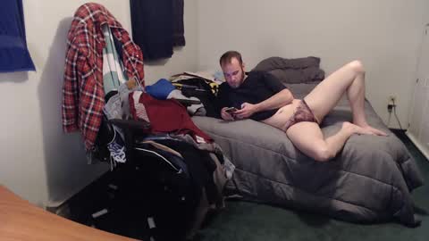 Snapshot of kuggy570 chatting on January 23, 1:30 am Kuggy online show from January 23, 1:30 am