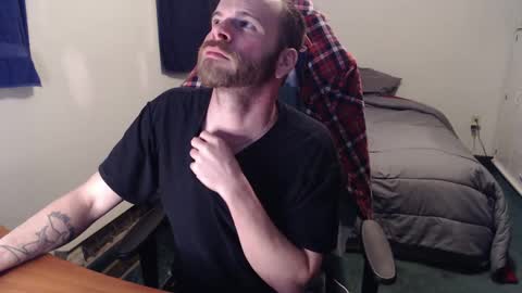 Snapshot of kuggy570 chatting on February 3, 11:05 pm Kuggy online show from February 3, 11:05 pm