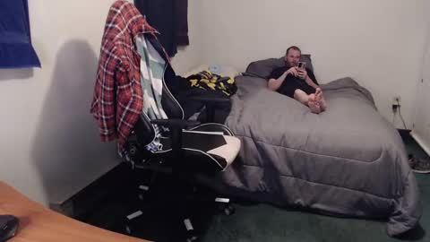 Snapshot of kuggy570 chatting on March 3, 11:14 pm Kuggy online show from March 3, 11:14 pm