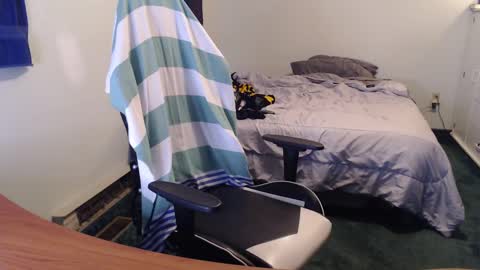 Snapshot of kuggy570 chatting on September 30, 10:15 pm Kuggy online show from September 30, 10:15 pm