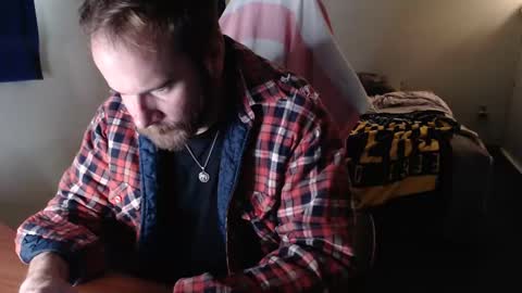 Snapshot of kuggy570 chatting on November 3, 1:56 pm Kuggy online show from November 3, 1:56 pm