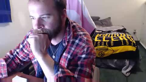 Snapshot of kuggy570 chatting on November 6, 11:26 pm Kuggy online show from November 6, 11:26 pm