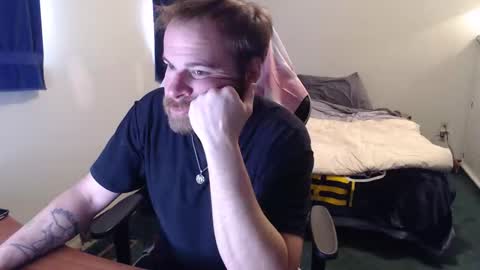 Snapshot of kuggy570 chatting on December 14, 3:06 pm Kuggy online show from December 14, 3:06 pm