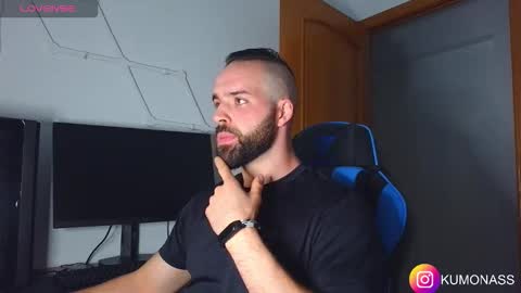 Snapshot of kumonass chatting on October 4, 6:33 am kumonass online show from October 4, 6:33 am