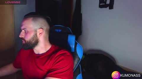 kumonass online show from April 8, 7:25 pm