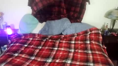 Snapshot of kuntryboyfresh1995 chatting on November 4, 1:59 am kuntryboyfresh1995 online show from November 4, 1:59 am