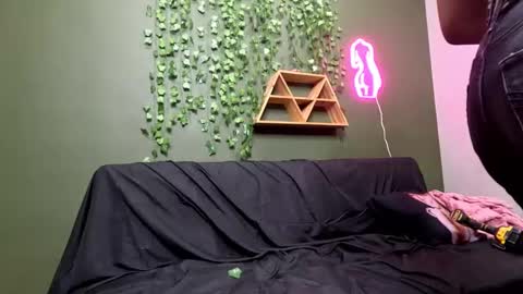 kuromi_devil online show from November 8, 10:41 pm