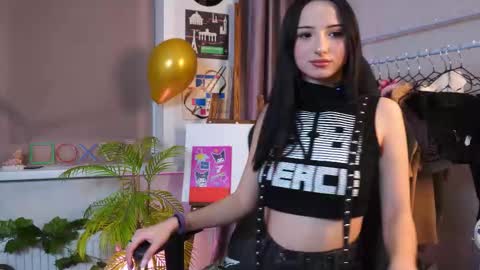 Snapshot of kuromya chatting on November 2, 12:51 pm Ariya online show from November 2, 12:51 pm