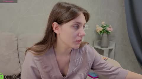 Snapshot of kvetachka chatting on September 19, 12:23 am Kvetachka Thu-Sun 0900am-1500pmGTM2 online show from September 19, 12:23 am