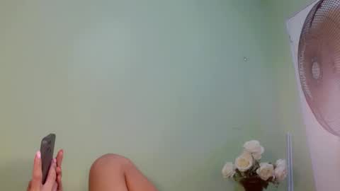 Kween online show from January 2, 9:50 pm