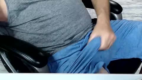 Snapshot of kwib34 chatting on October 5, 10:02 am kwib34 online show from October 5, 10:02 am