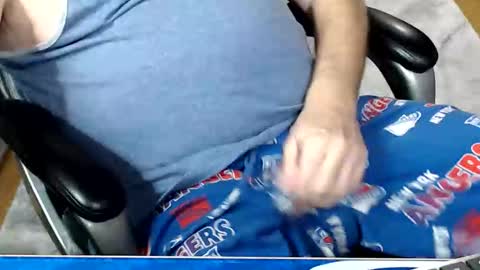 Snapshot of kwib34 chatting on December 15, 7:34 am kwib34 online show from December 15, 7:34 am