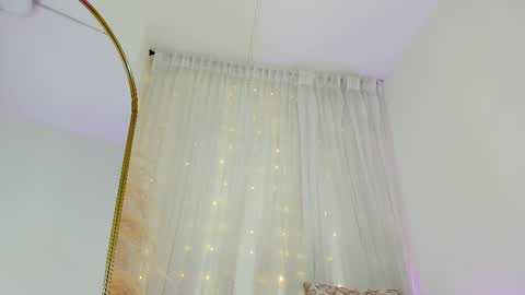 Snapshot of kyany_ chatting on September 24, 11:24 am kyany online show from September 24, 11:24 am