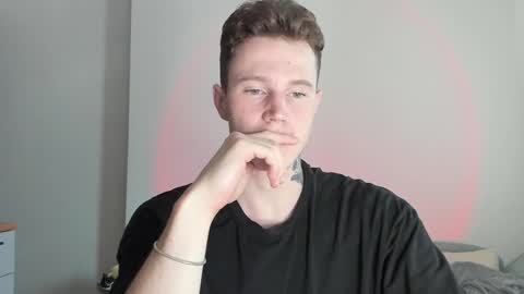 Snapshot of kyle_4u chatting on December 10, 6:11 am Kyle online show from December 10, 6:11 am