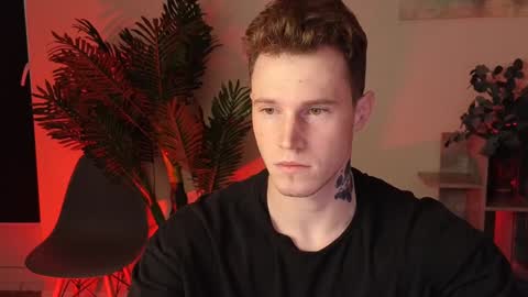 Snapshot of kyle_4u chatting on December 10, 9:12 am Kyle online show from December 10, 9:12 am