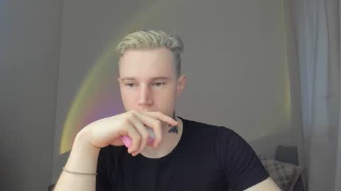 Snapshot of kyle_4u chatting on January 13, 5:23 am Kyle online show from January 13, 5:23 am