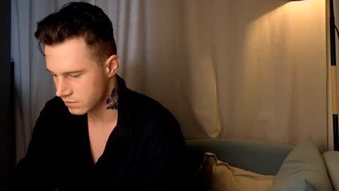 Snapshot of kyle_4u chatting on January 24, 5:42 am Kyle online show from January 24, 5:42 am