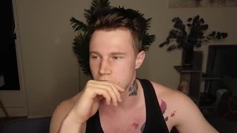 Snapshot of kyle_4u chatting on February 9, 5:22 pm Kyle online show from February 9, 5:22 pm