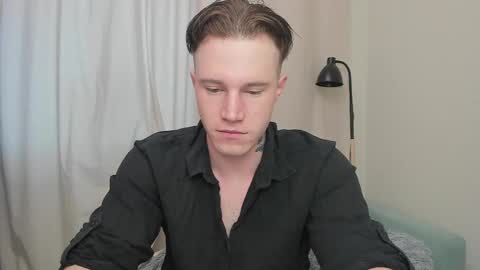 Snapshot of kyle_4u chatting on March 5, 5:40 am Kyle online show from March 5, 5:40 am