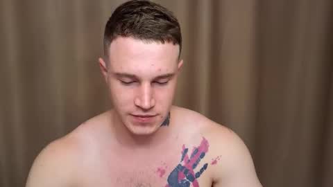 Snapshot of kyle_4u chatting on September 15, 5:51 am Kyle online show from September 15, 5:51 am