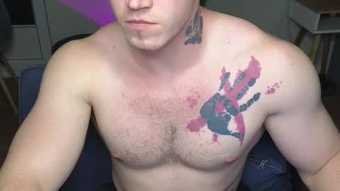 Snapshot of kyle_4u chatting on October 21, 5:35 pm Kyle online show from October 21, 5:35 pm