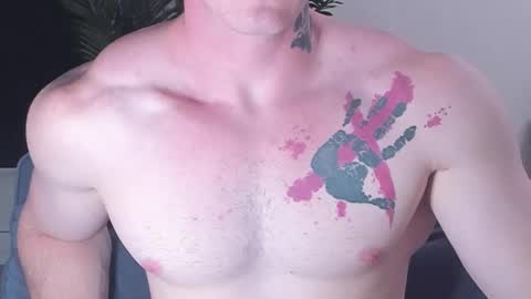 Snapshot of kyle_4u chatting on November 15, 2:13 pm Kyle online show from November 15, 2:13 pm